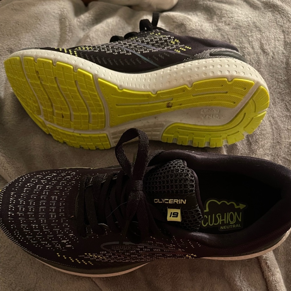Women’s Brooks Glycerin 19 size 10.5.